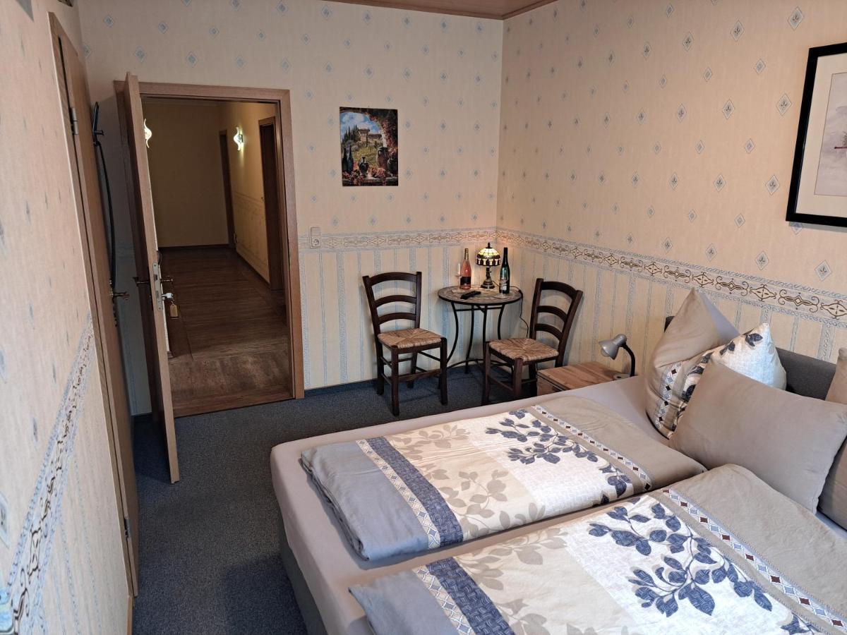 Moselpension Gwosch Bruttig-Fankel Buitenkant foto